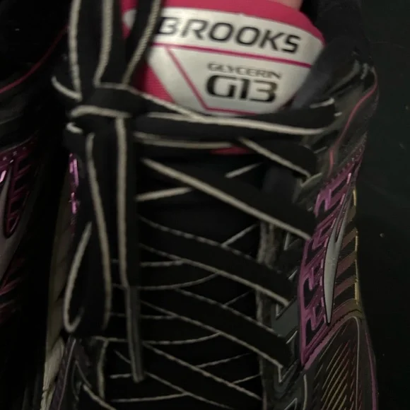 Size 9 - Brooks Glycerin 13 Black/Multicolor/Pink - Picture 4 of 5